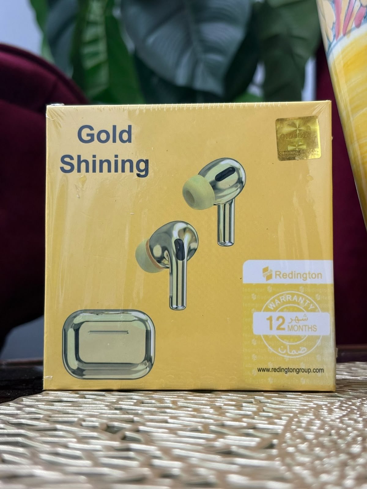 Pro 2 Wireless Earbuds (GOLD SHINING) - Gadget Nest