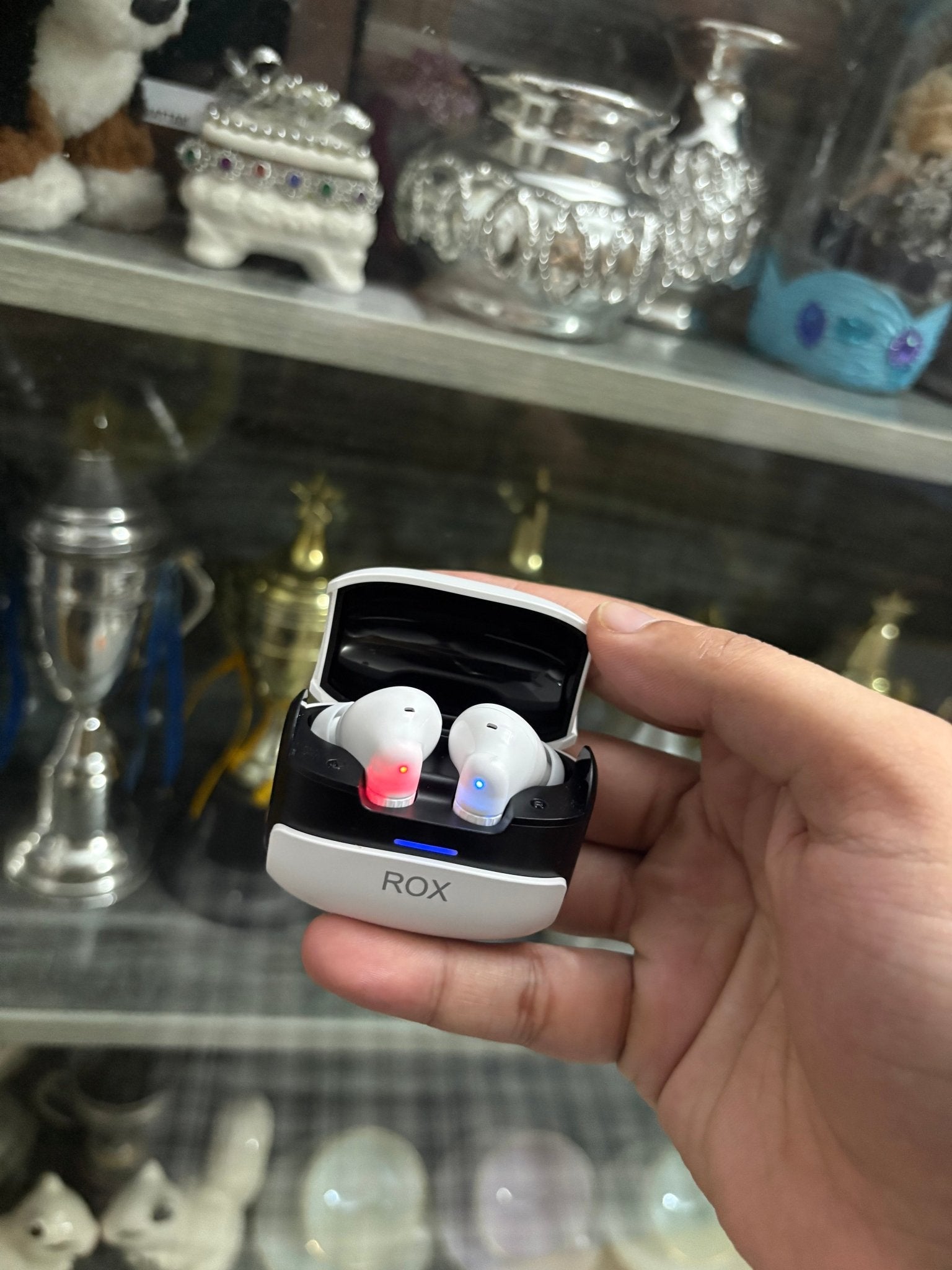 ROX R1 HiFi Wireless Earbuds - Gadget Nest